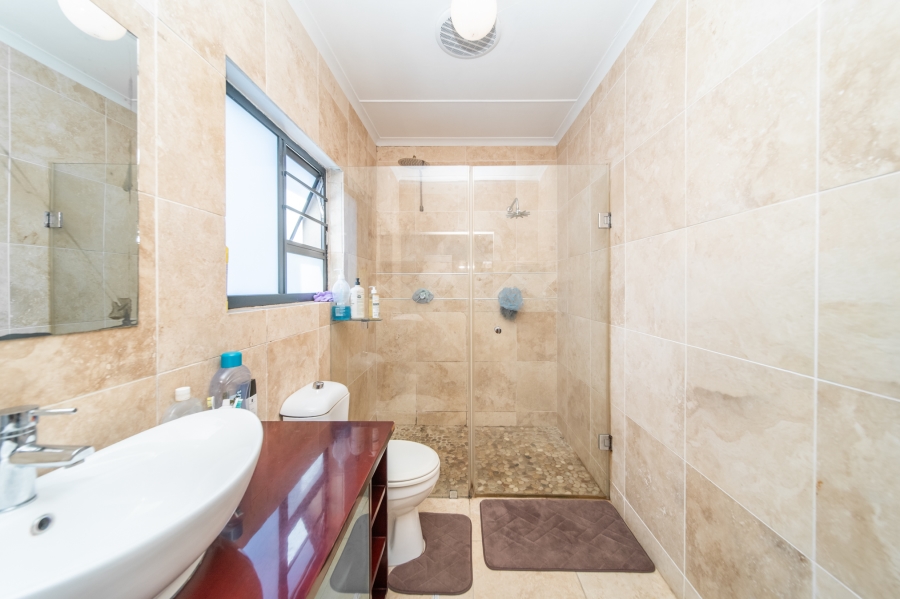 4 Bedroom Property for Sale in Beacon Bay Eastern Cape
